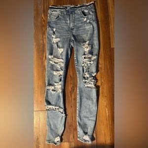 American Eagle Women size 4 DISTRESSED, next level stretch high rise jeans